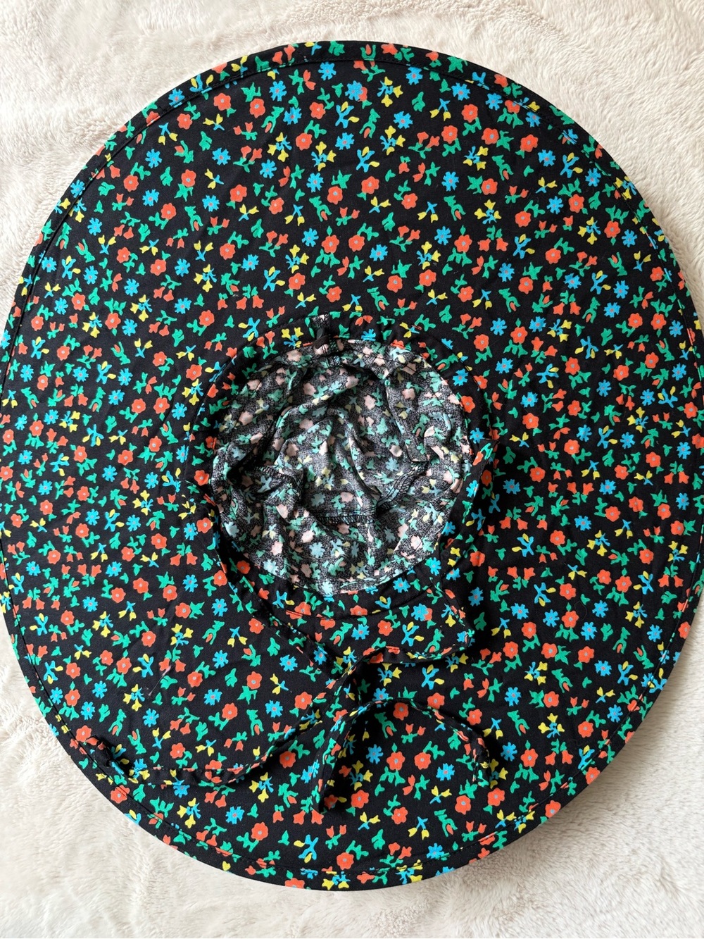 BAGGU Packable Sun Hat Black Calico Floral NWOT - Picture 5 of 11